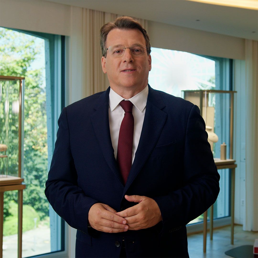 COMMERCIAL
